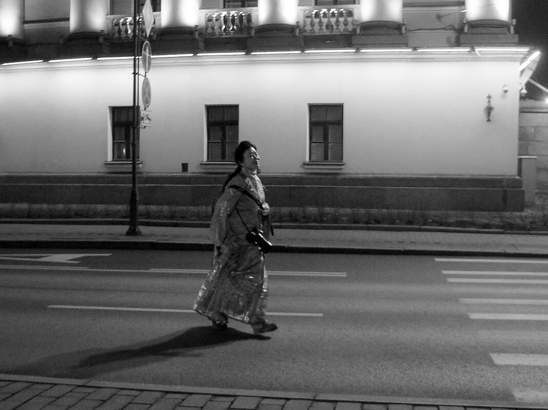 правильная туристка - одета по питерской погоде - zavitok * правильная туристка - одета по питерской погоде - zavitok *