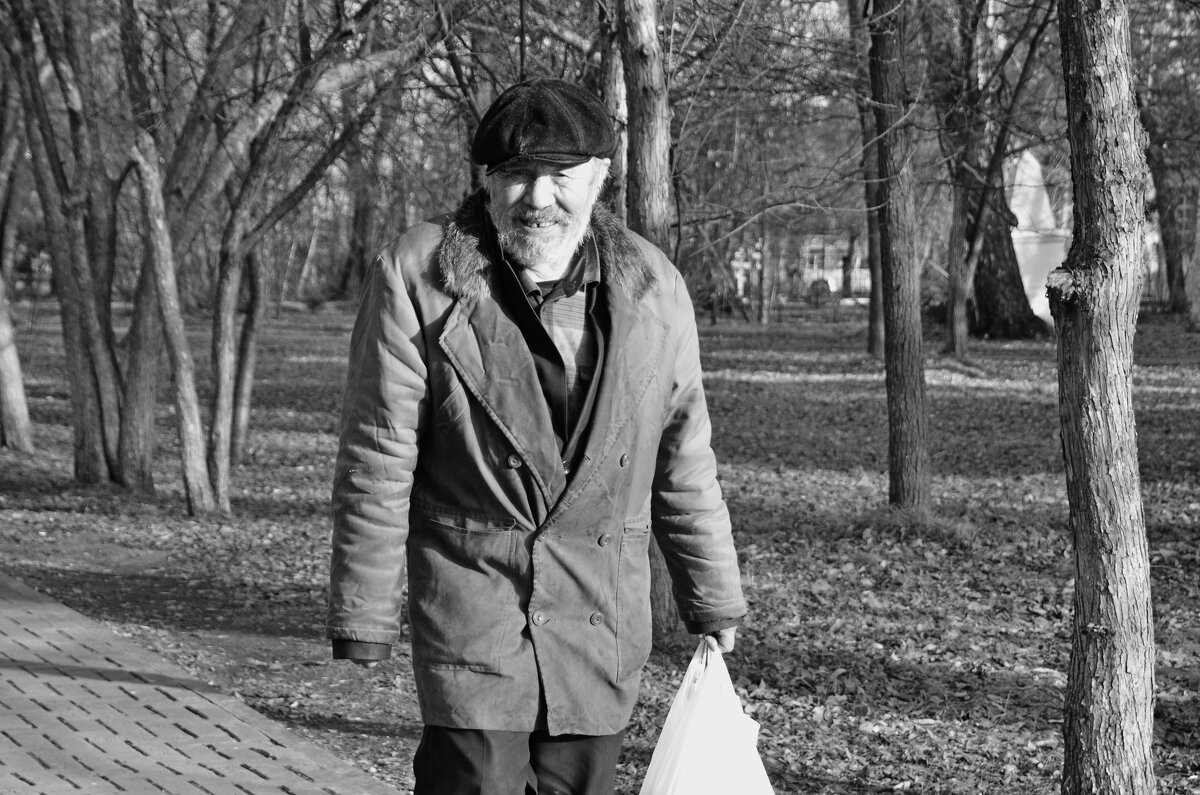 Прохожий. - Михаил К