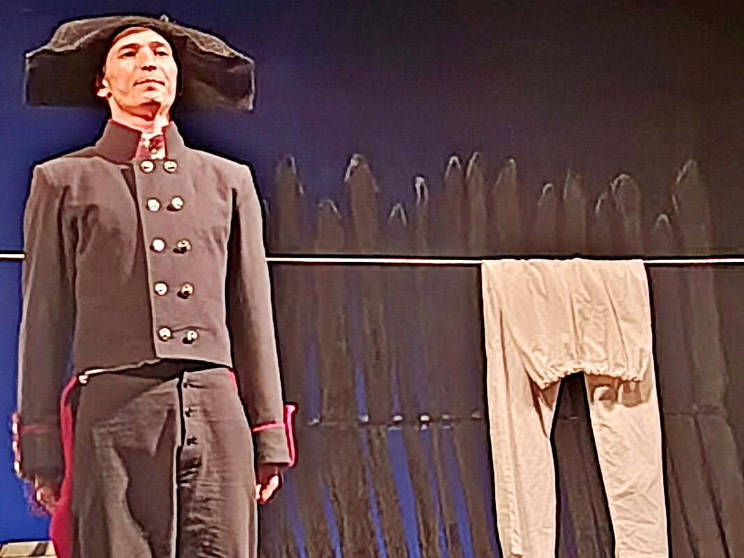 На сцене  Коласовского театра. - Vladimir Semenchukov