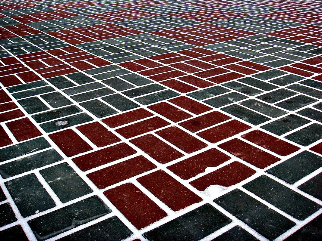 -- - Aндрей Антонов -- - Aндрей Антонов