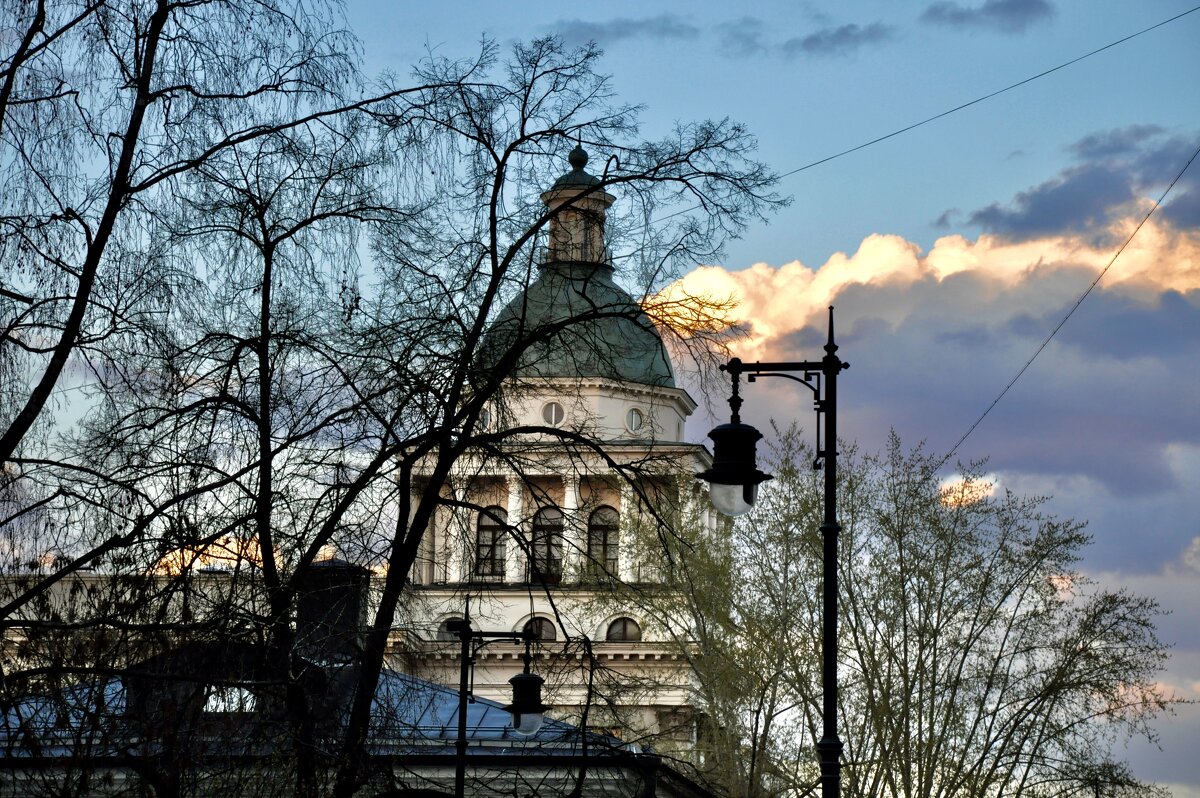 Прогулка по Москве - Александр Конов