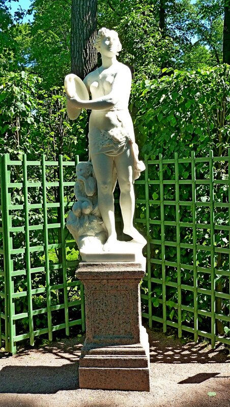 ЛЕТНИЙ САД. - Виктор Осипчук