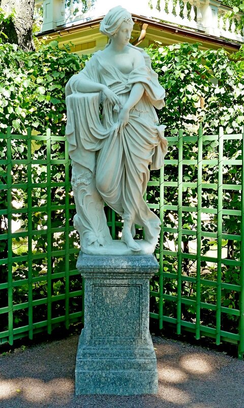 ЛЕТНИЙ САД. - Виктор Осипчук