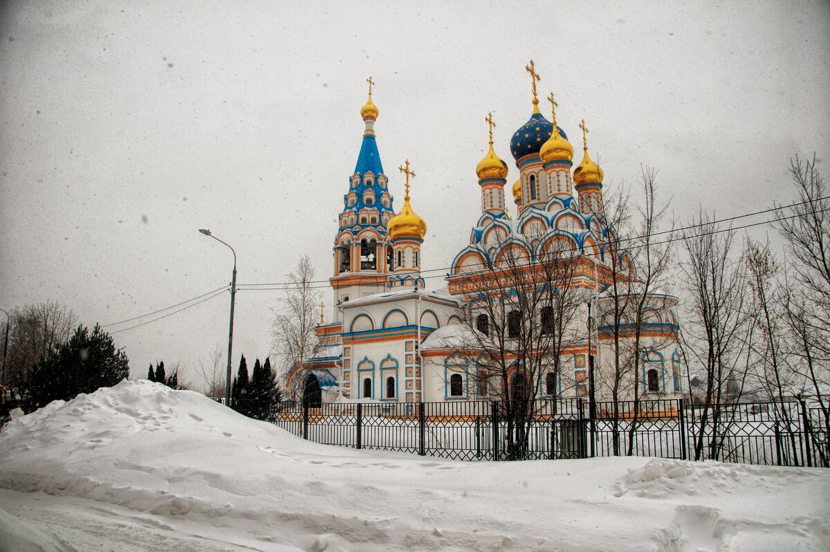 Храм иконы Божией Матери "Неувядаемый Цвет" в посёлке Рублёво Москва - Юрий Яньков