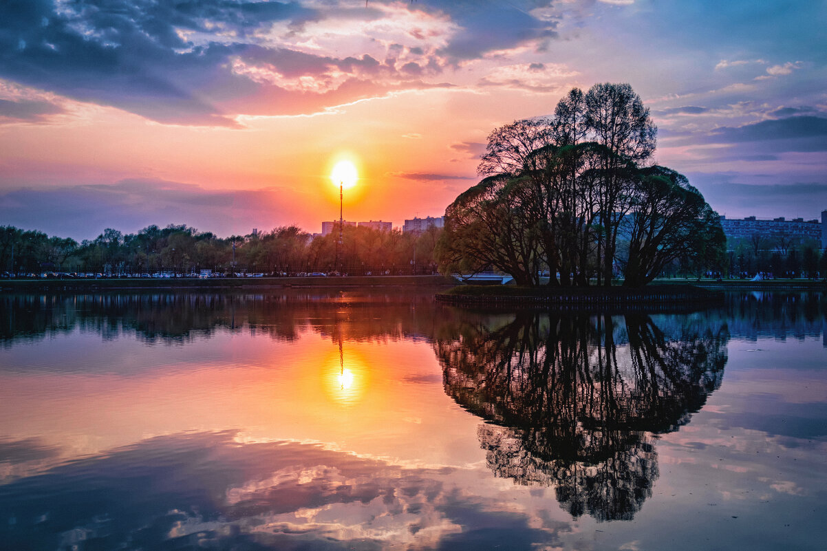 Отражение - Олег Подлесных