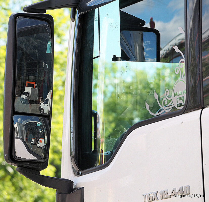 что мы видим - Олег Лукьянов что мы видим - Олег Лукьянов