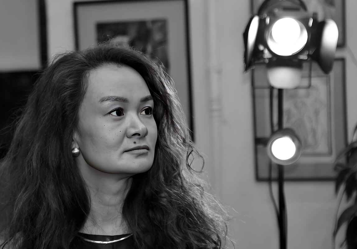 Незнакомка - Игорь Корф