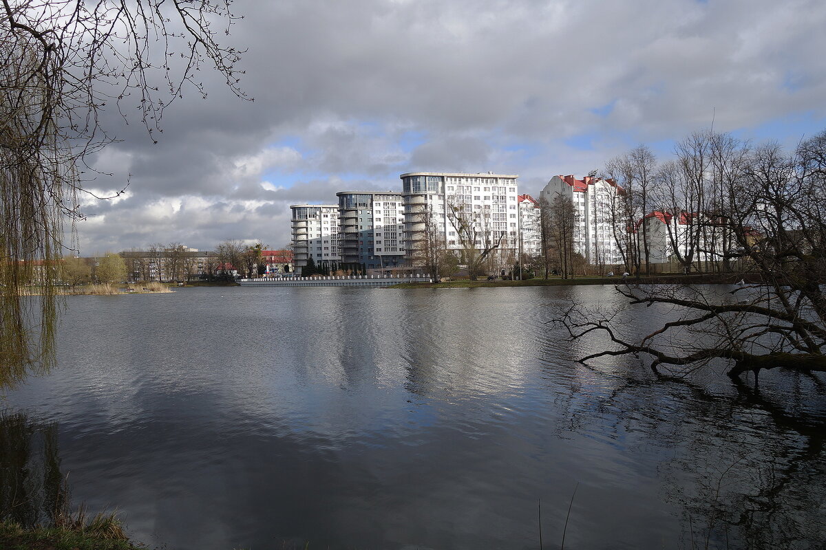 Хмурый апрель - Рита Симонова Хмурый апрель - Рита Симонова