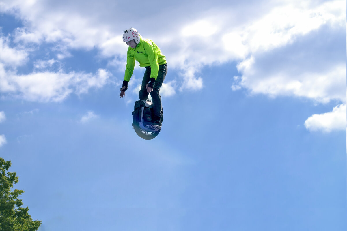 Космонавт. - Валерий Пославский Космонавт. - Валерий Пославский