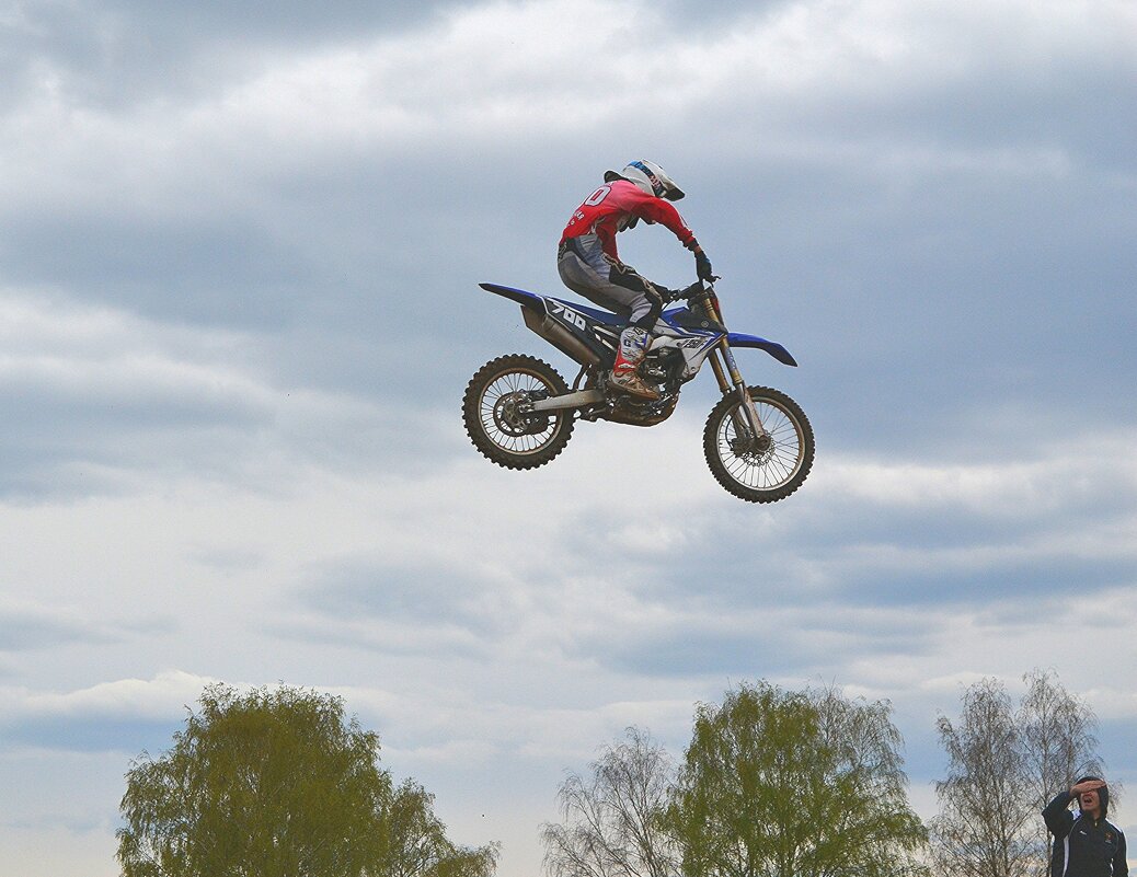 Соревнования по мотокроссу - Наталья ***