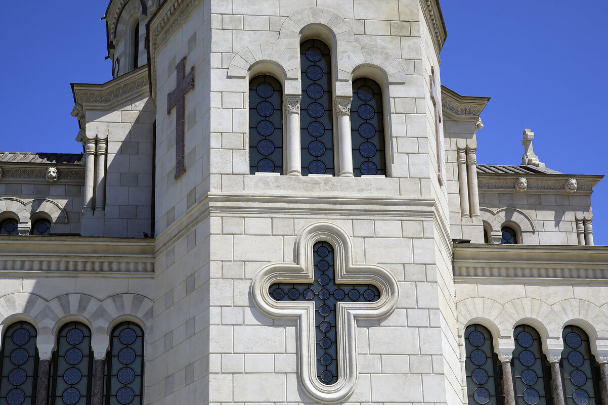 Фрагмент фасада - Леонид Фрагмент фасада - Леонид