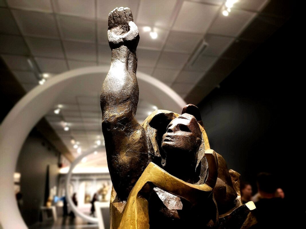 "Гагарин" Эрнста Неизвестного - Елена 