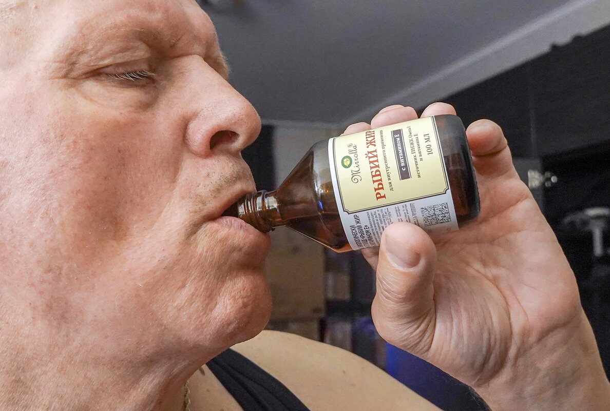 Перед завтраком хлебнуть рыбьего жира - Валерий Иванович Перед завтраком хлебнуть рыбьего жира - Валерий Иванович