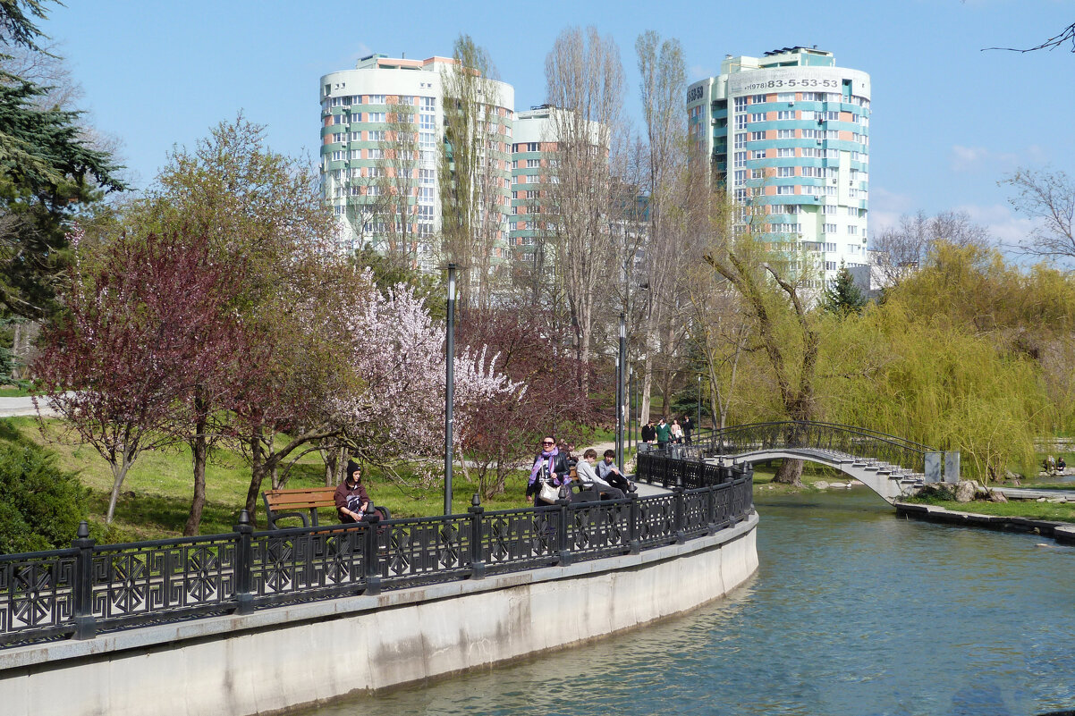 Весна в парке  Гагарина - Валентин Семчишин