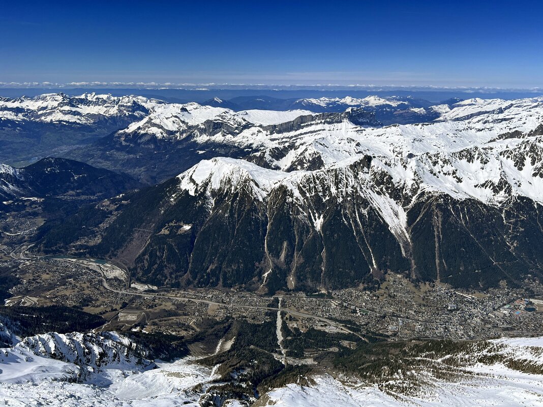 Франция/Шамони Эгюий дю Миди 3842м /Канатная дорога превосходной степени в Шамони-Монблан/ - "The Natural World" Александер