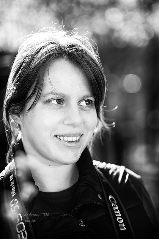 Портрет молодой девушки - Александр Синдерёв