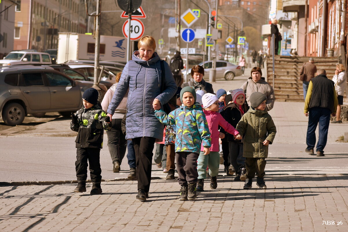 У них всё впереди... - Александр Шимохин