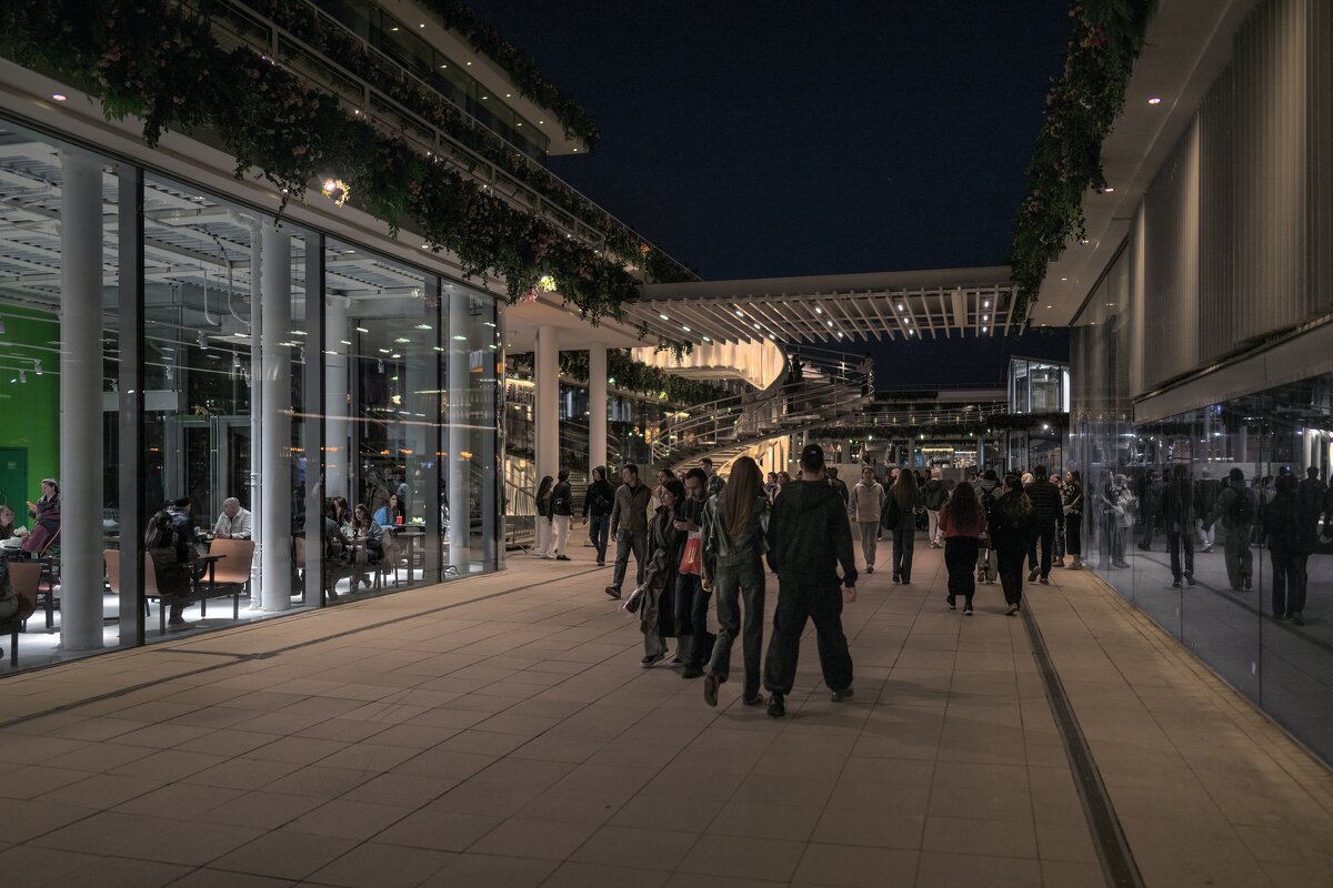 Апрельским вечером - Yevgeniy Malakhov