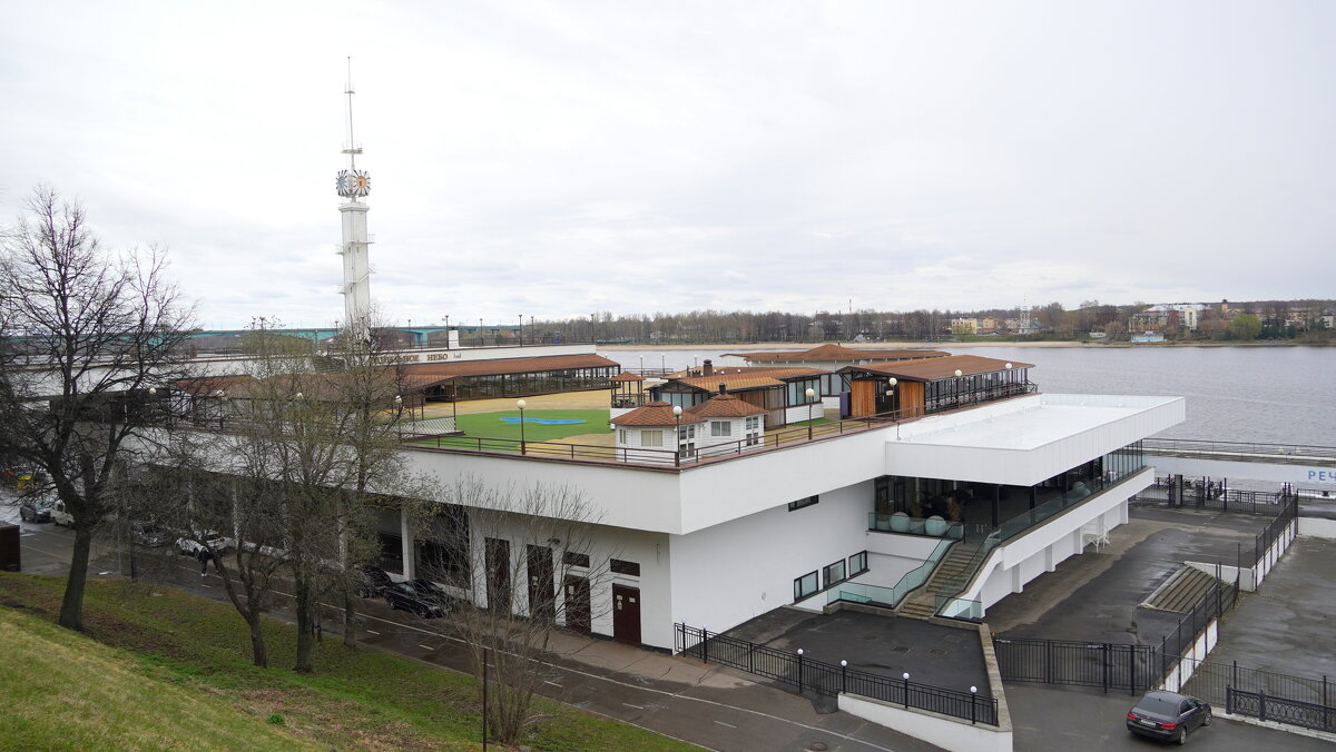 Речной вокзал в Ярославле. - Alex 711402