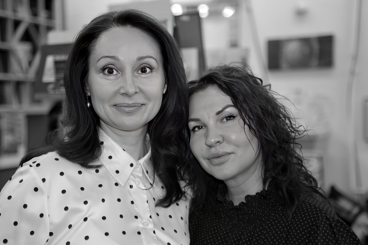 Оксана и Ольга - Игорь Корф