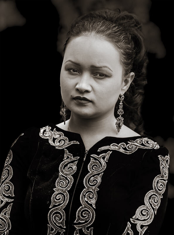 В национальном костюме - SanSan 