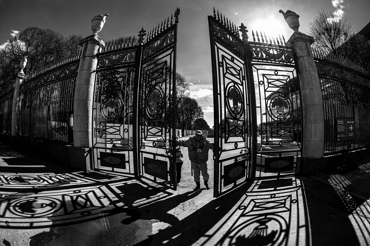 Быстро закрыть ворота - Eugene *