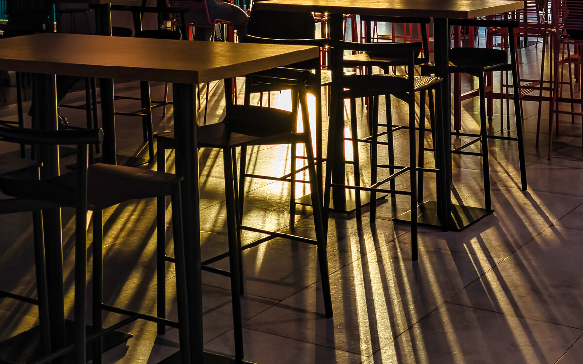 Осторожно, под ногами солнце! - Игорь Викторов