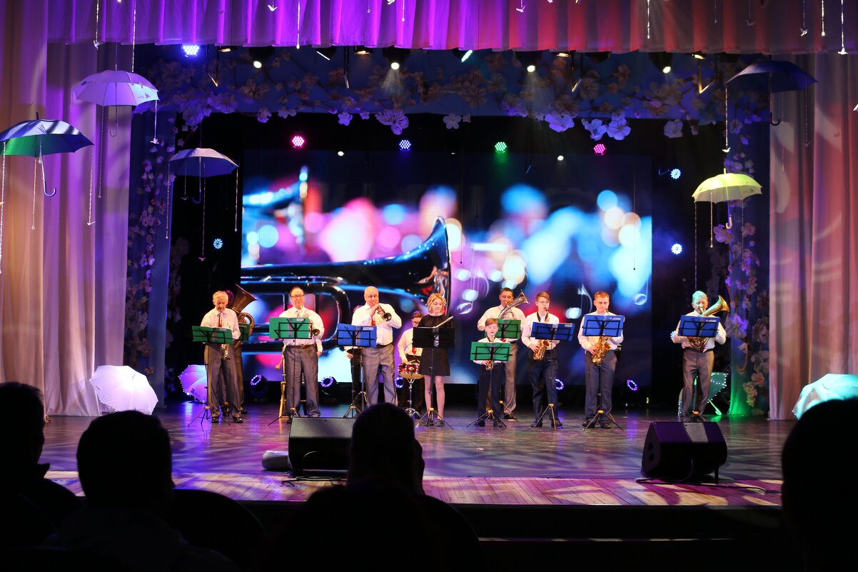 Духовые на сцене - Ольга 