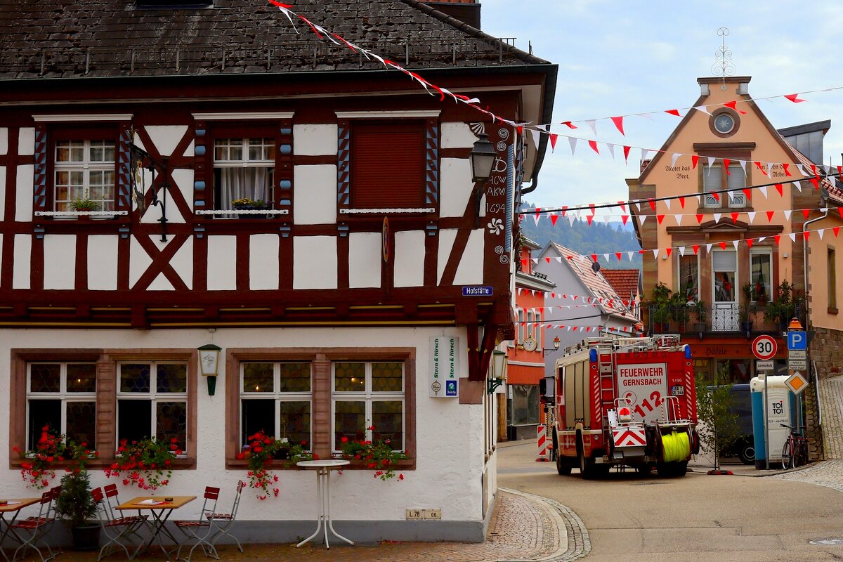 Пожарные приехали - Юрий. Шмаков