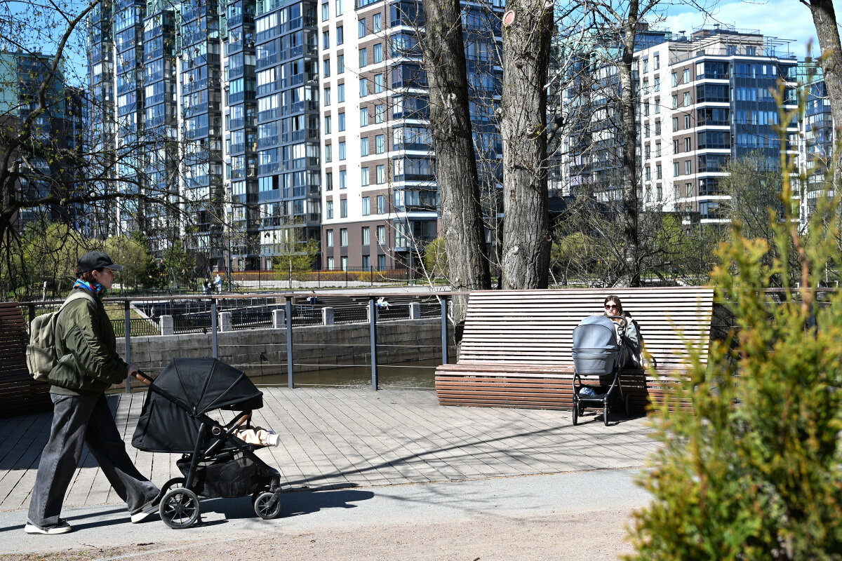 Солнечный апрель - Юрий Велицкий