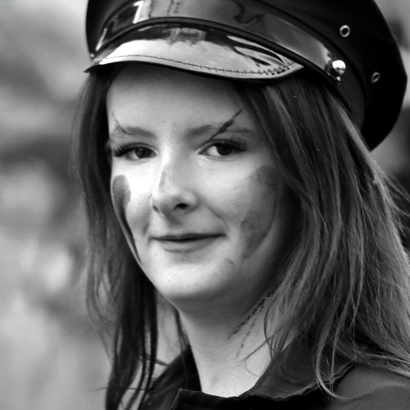 В боевой раскраске - Юрий. Шмаков