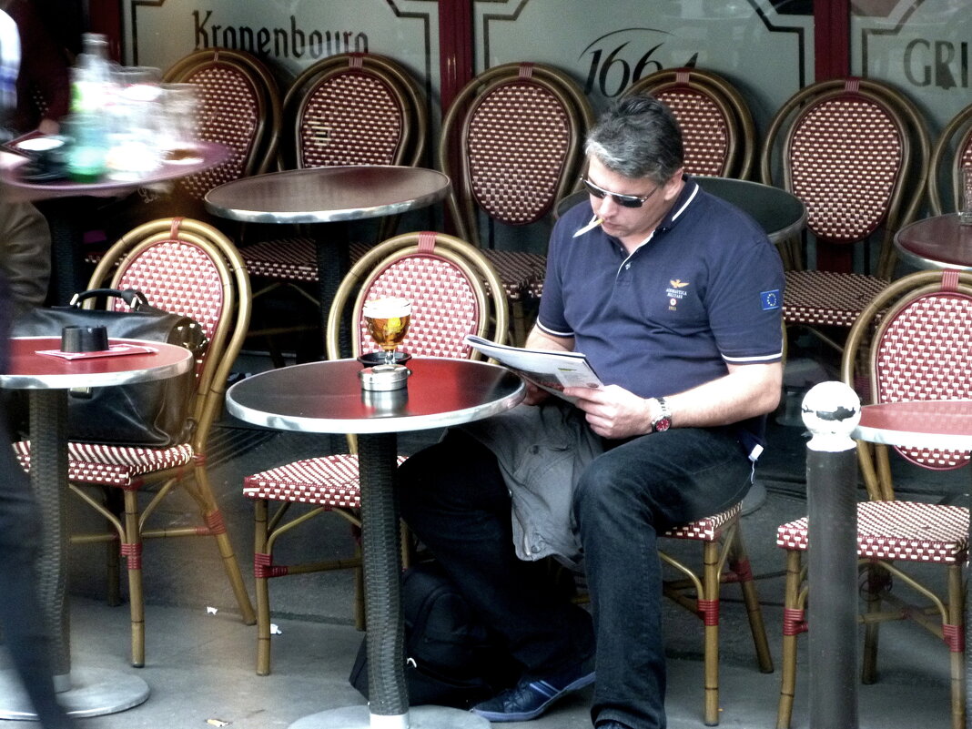 Утро начинается с газеты, бокала, сигареты? - Мишель71 