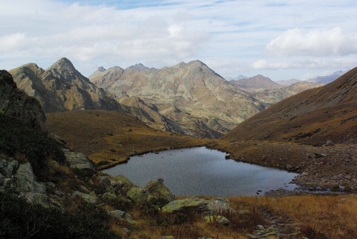 Осеннее озеро ... - Андрей Любимов