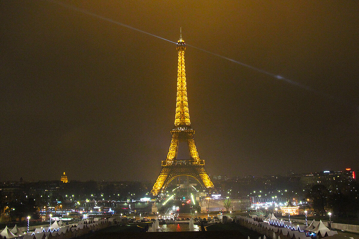 Первая француженка в вечернем платье - Сергей Сомихин