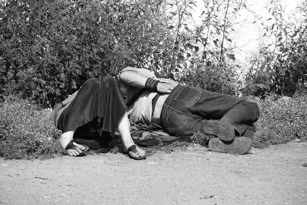 УТОМЛЁННЫЕ СОЛНЦЕМ - Виктор Никитенко