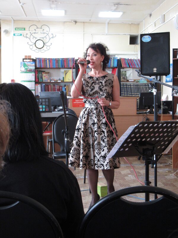 Татьяна Крылова, солистка - Андрей Макурин