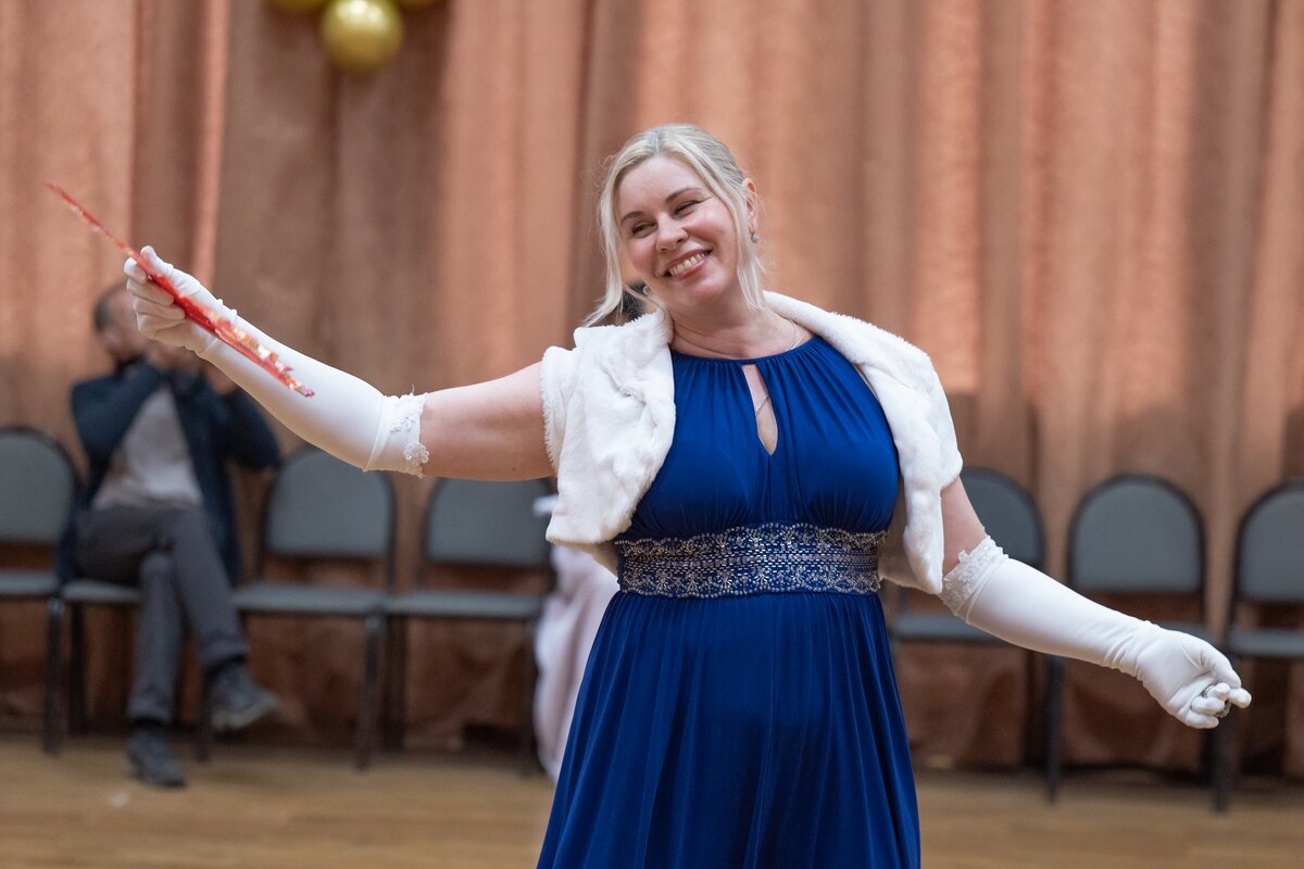 Дама на бале. - Виктор Евстратов