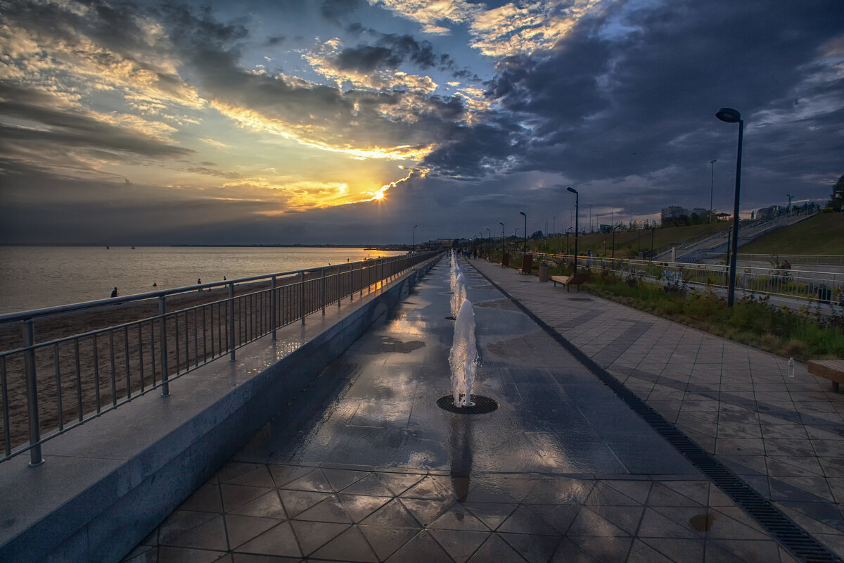 * - Александр Лисовский