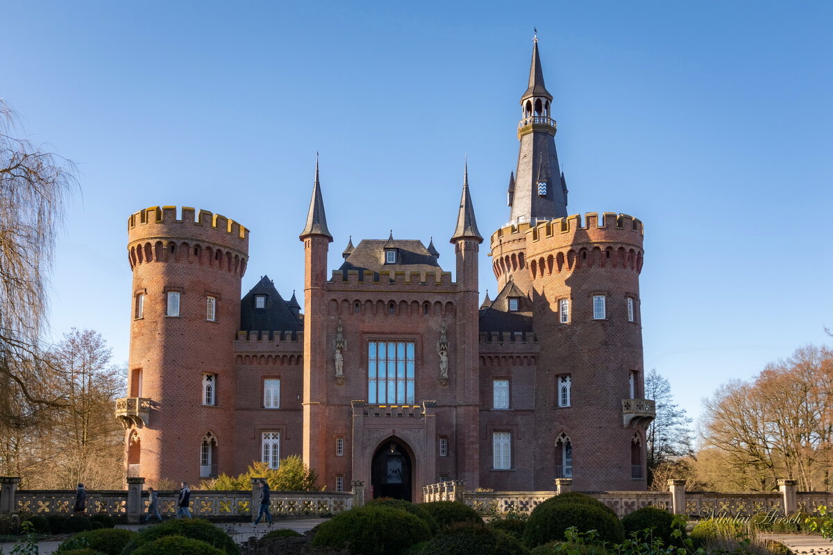 Замок Мойланд... - Николай Гирш