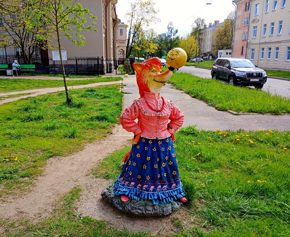 Мимоходом дворами Кронштадта. - Лия ☼