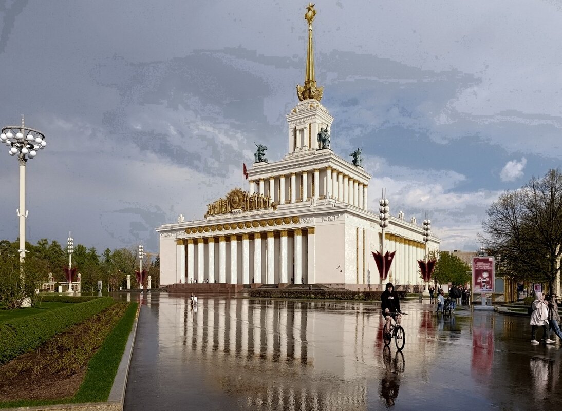 После дождя на ВДНХ - Татьяна Тюменка