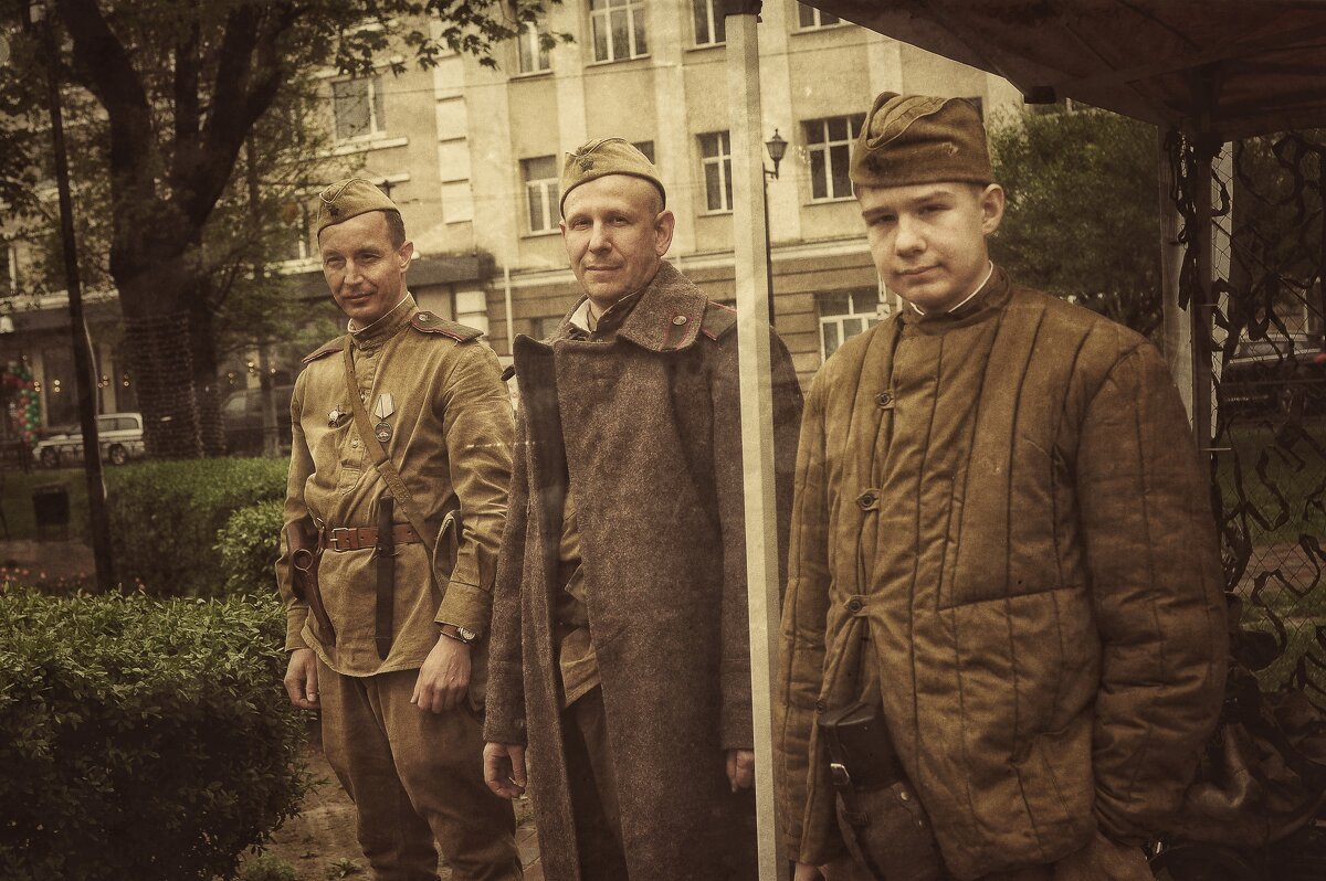 с днём Победы... - Георгий Никонов