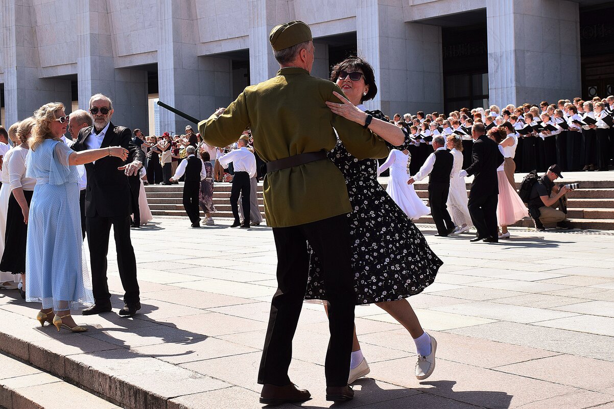 Для участия в "Майском вальсе" - одежда по моде 1930-1950х годов. - Татьяна Помогалова