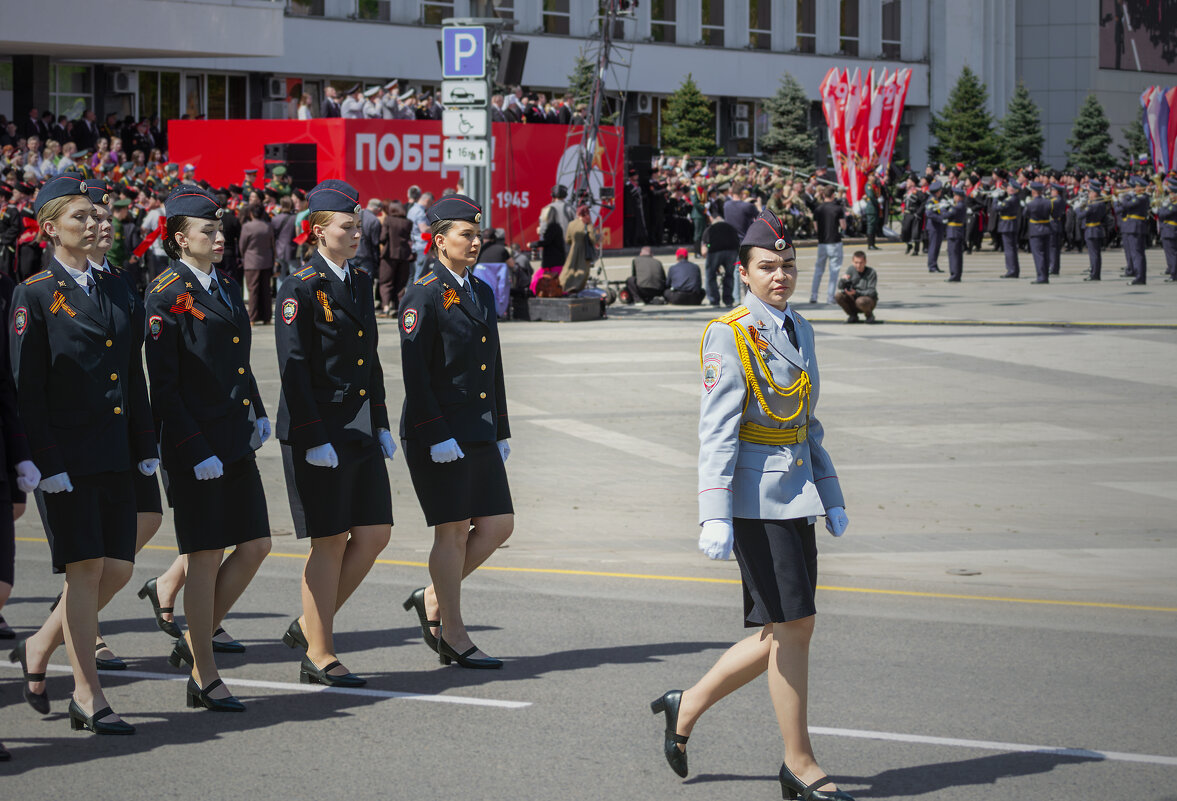 Прохождение во время парада - Игорь Протасов Прохождение во время парада - Игорь Протасов