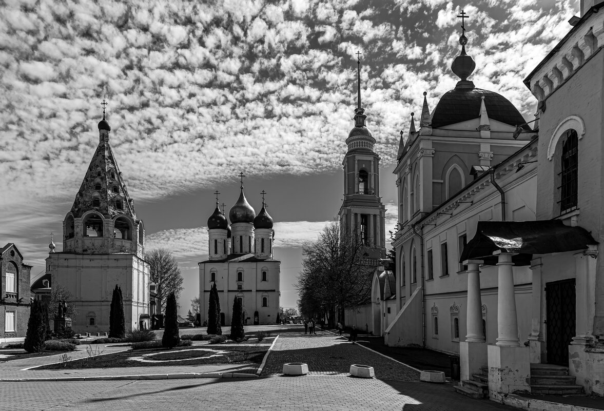 Попасть на Соборную площадь - Eugene *