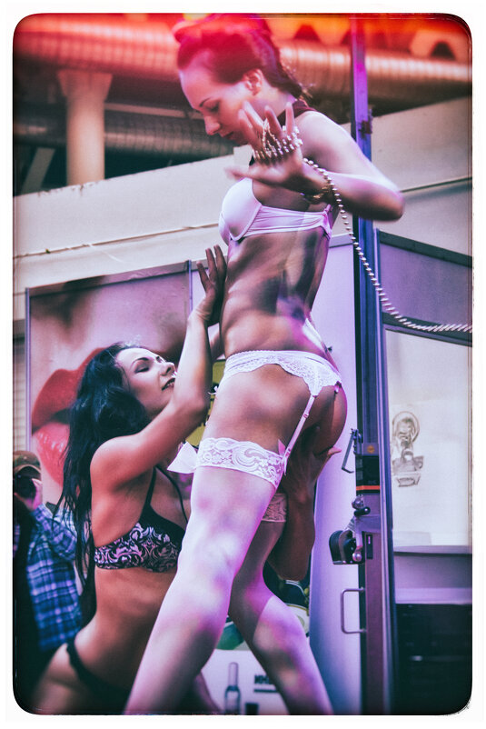 В ритме страсти: выступление на Erotic Show, 2012 год - Джованни Луче