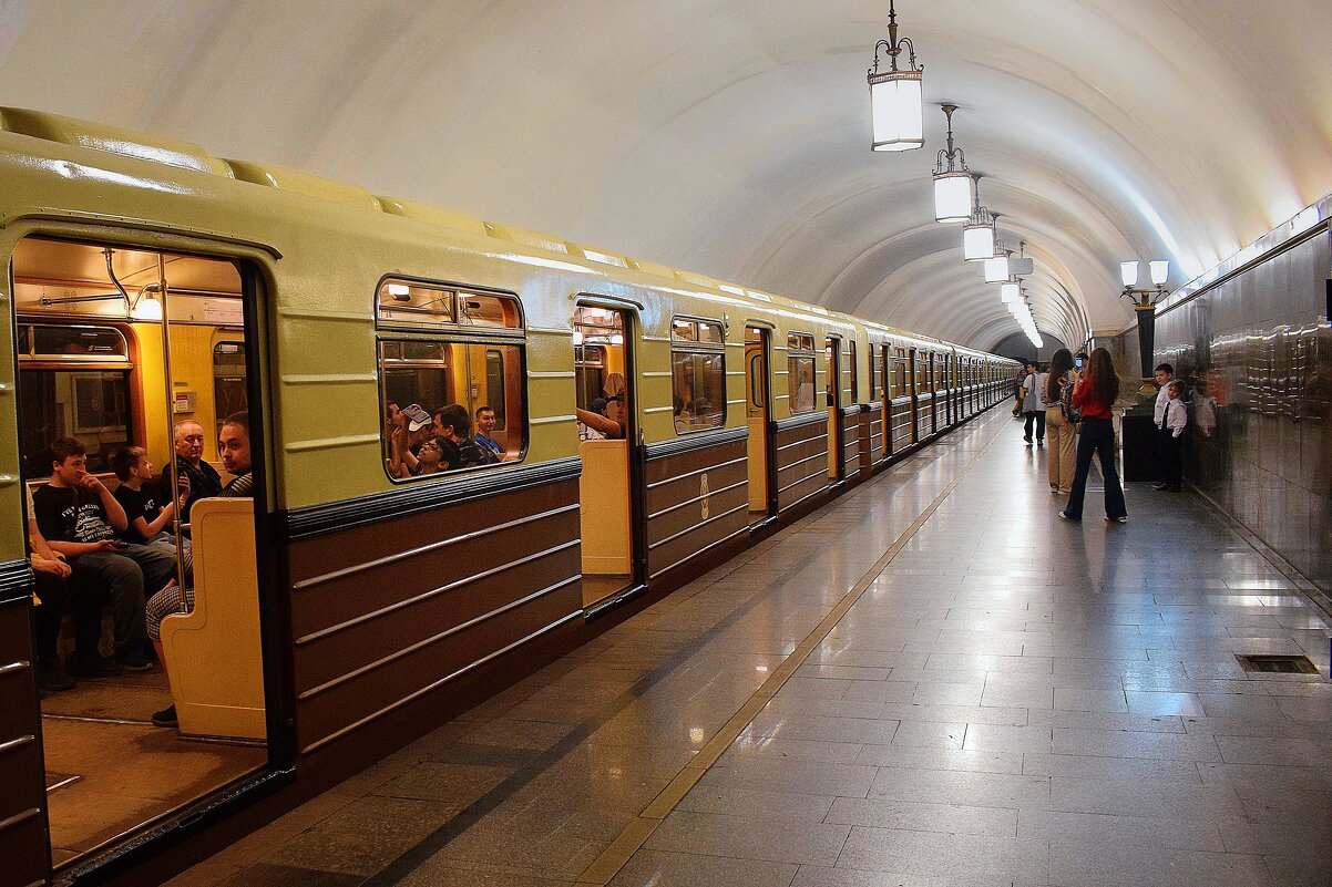 Ретропоезд «Сокольники» - Татьяна Помогалова Ретропоезд «Сокольники» - Татьяна Помогалова