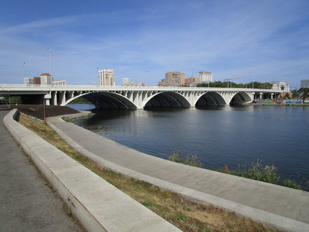 Макаровский мост - Елена Шаламова Макаровский мост - Елена Шаламова