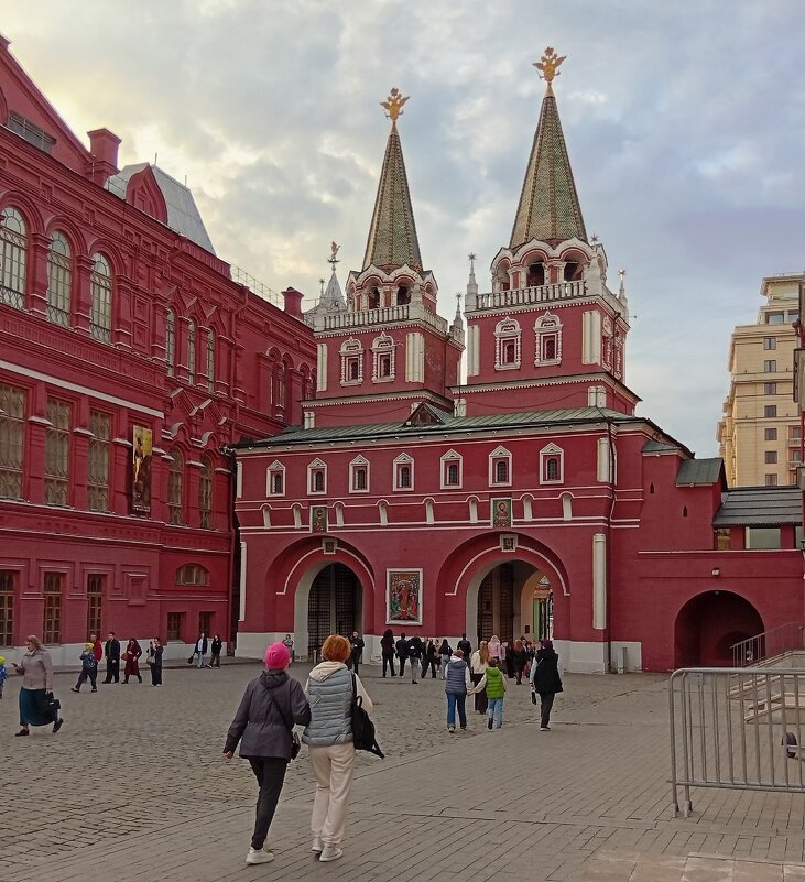 Воскресенские ворота и Иверская часовня. Москва. Красная площадь. - Наталья ***