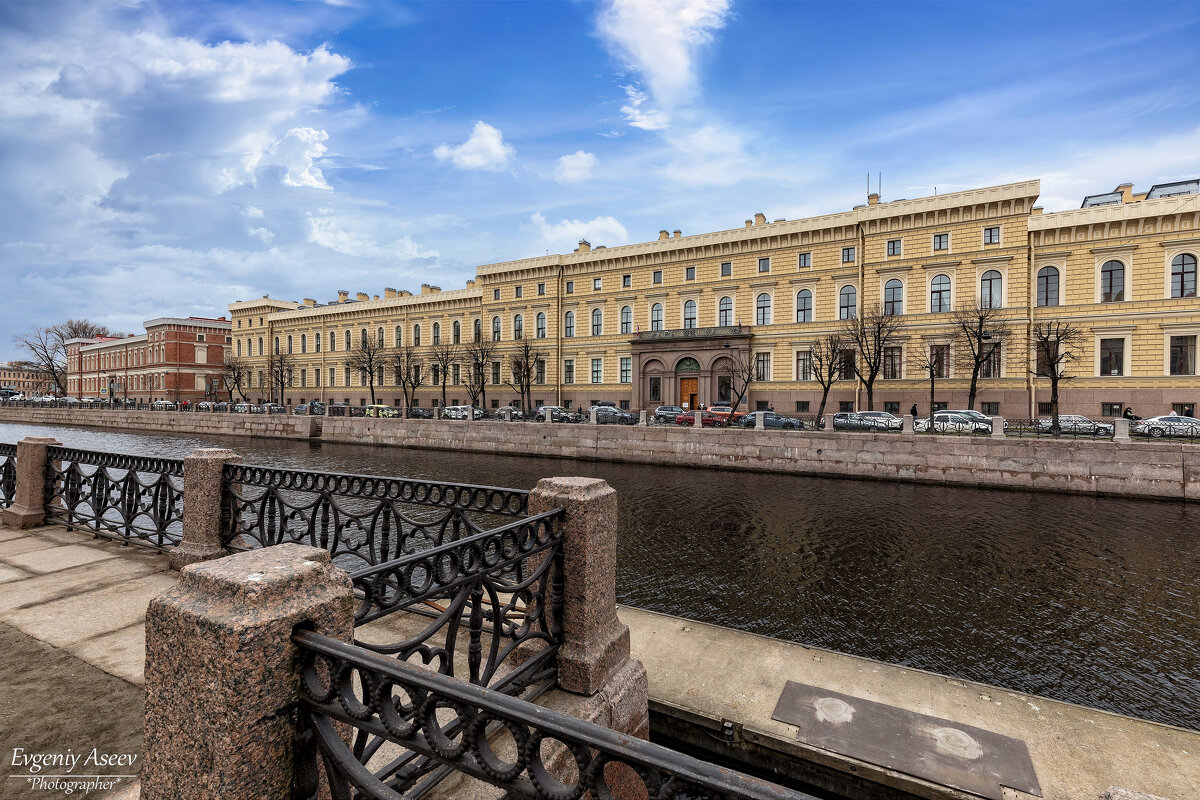 Прогулки по Петербургу - Евгений Прогулки по Петербургу - Евгений